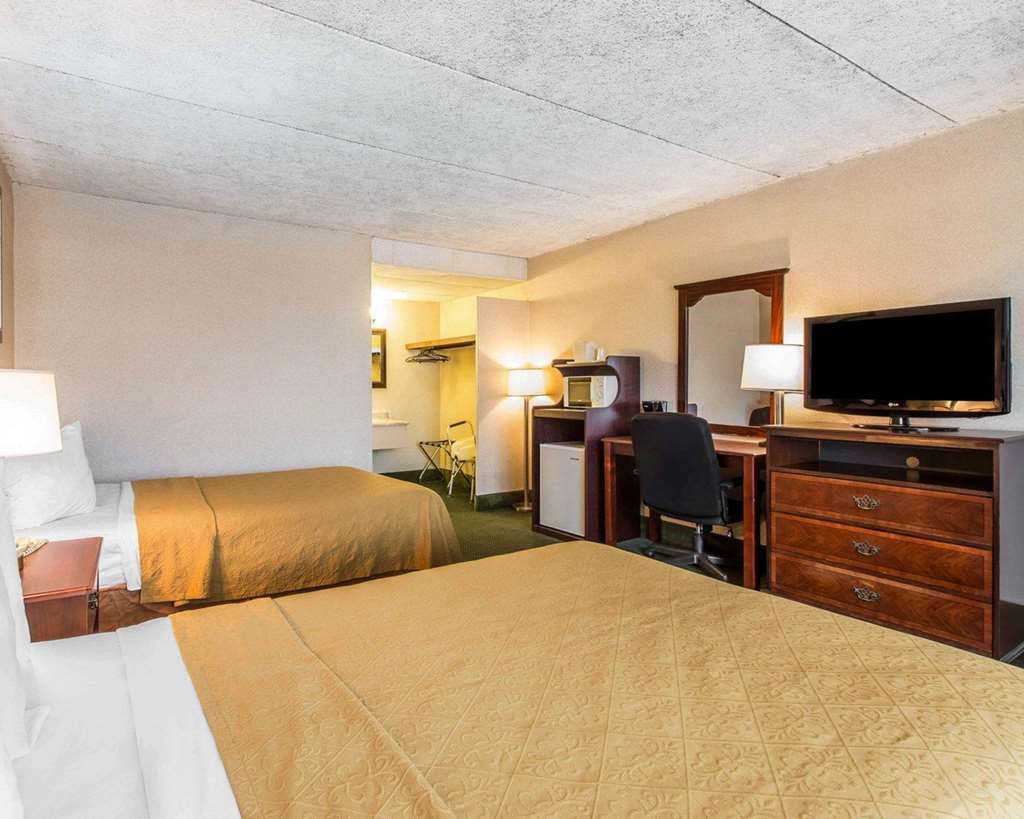 Quality Inn South Valdosta Bilik gambar
